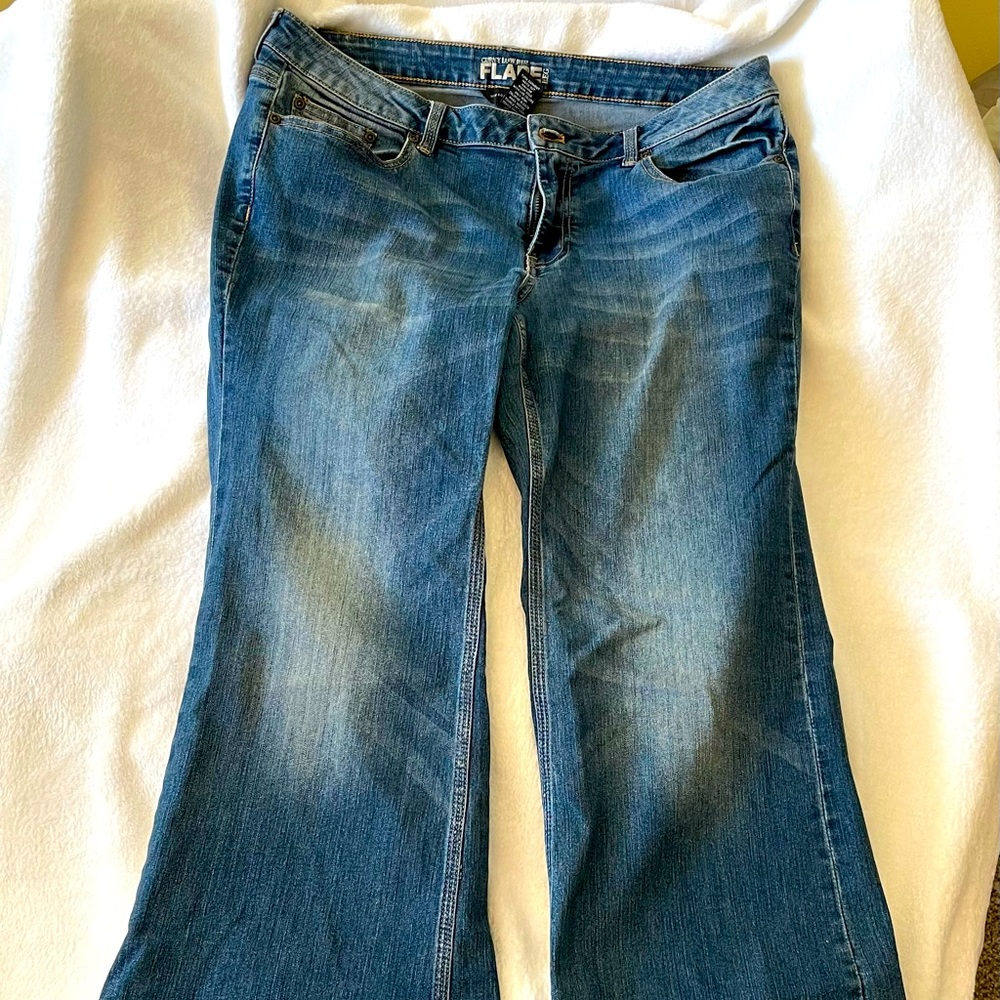 New York & Company Curvy Low Rise Flare Leg Jeans Size 14 Petite